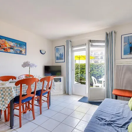 150m De La - Piscine Communautaire Appartamento