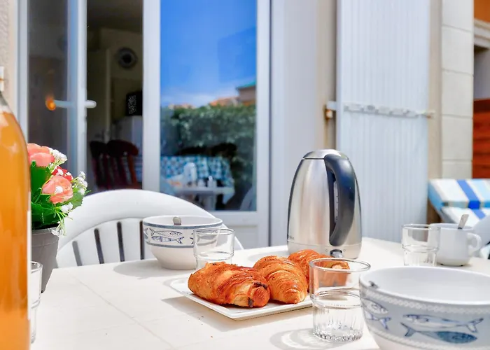 150m De La - Piscine Communautaire Appartement *