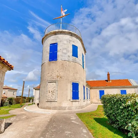 Au Pied Du Sémaphore Les Sables-dʼOlonne